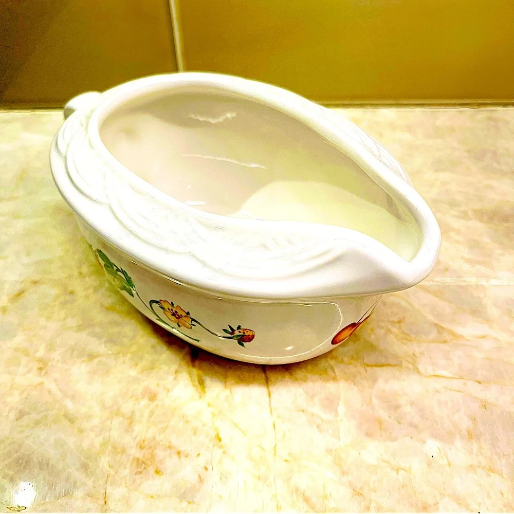 Pfaltzgraff Berry Basket Gravy Boat.  Made in USA